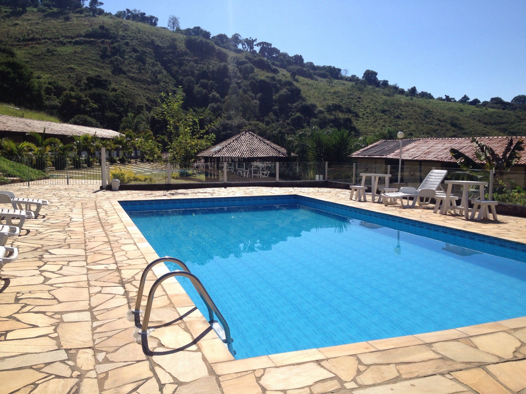 Campestre Minas Gerais fonte: dynamic-media-cdn.tripadvisor.com Fonte: dynamic-media-cdn.tripadvisor.com